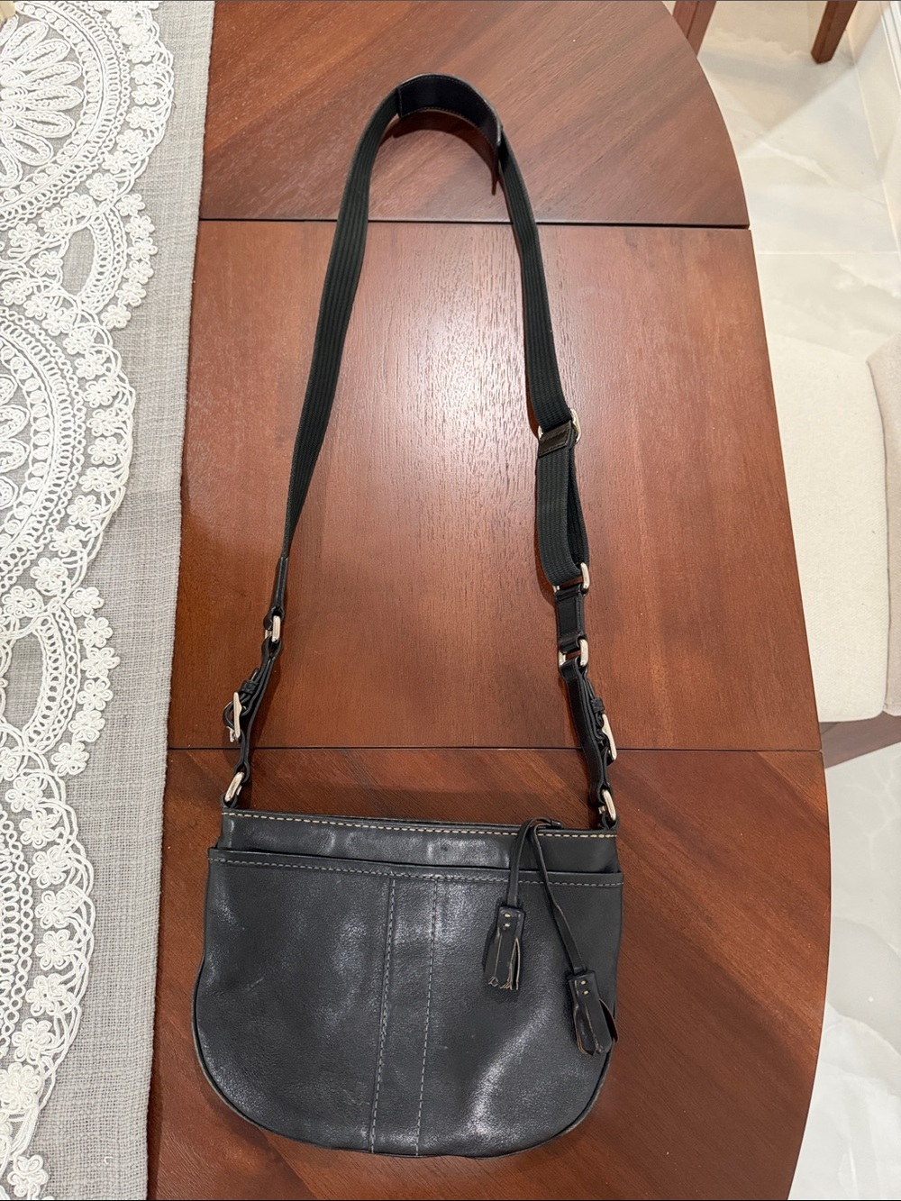 Vintage Coach  SOHO Black Leather Crossbody Bag with Adjustable Strap
